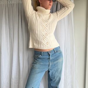 Ann Taylor LOFT Cream Cable Knit Turtleneck Sweater – Size Small